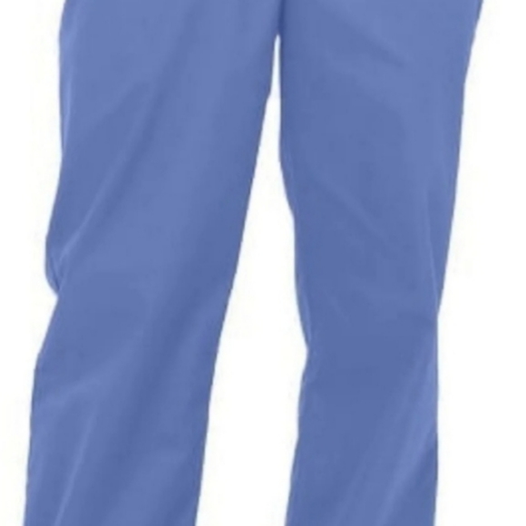 Scrub pants and scrub shirt - Picture 3 of 4